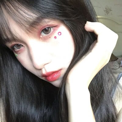 坚决做宪法的忠实崇尚者自觉遵守者坚定捍卫者：xingkong