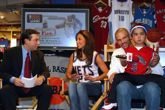 ‘星空体育官网’霍城掀起“送法农村”消防知识宣传活动热潮(图2) ‘星空体育官网’霍城掀起“送法农村”消防知识宣传活动热潮(图2)